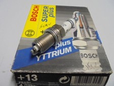 Jeu 4 Bougies neuf Bosch FR6D+ 0 242 240 593 spark plug Zündkerze
