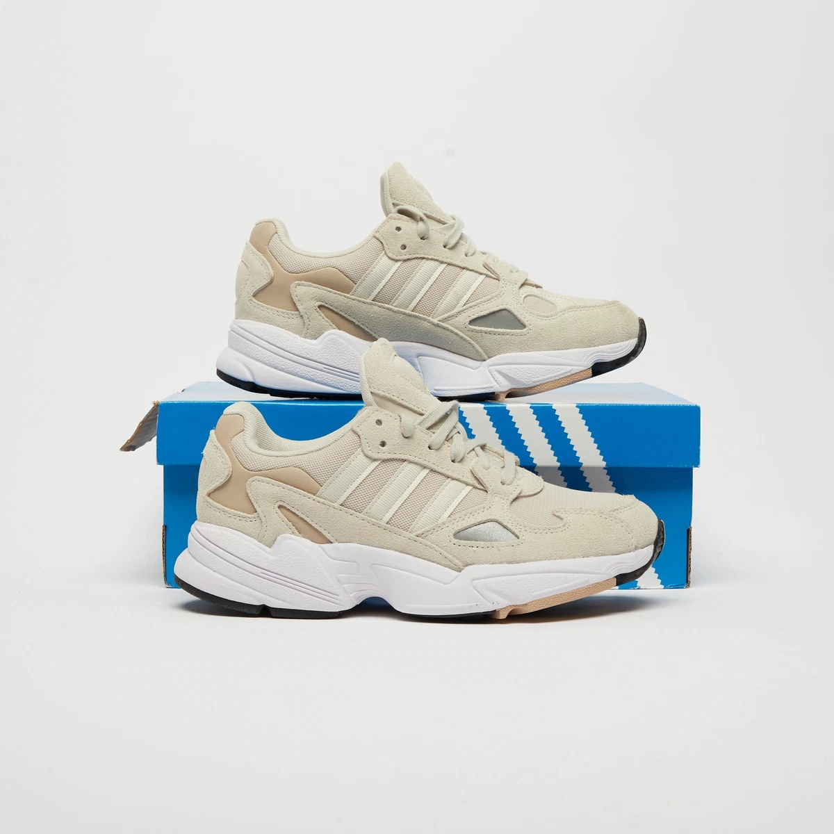 Falcon beige top