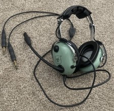 David Clark H10-20  General Aviation Pilot Headset