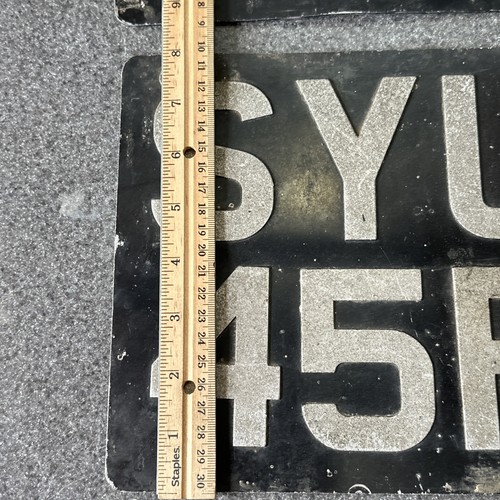Matching Pair Vintage Great Britain License Plates United Kingdom SYU 45F - Bild 12 von 18