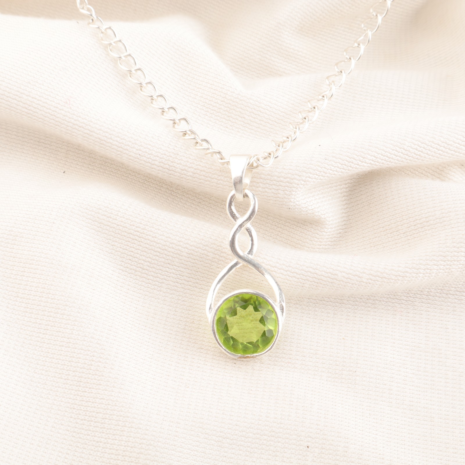 Sterling Silver Round Natural Peridot Mother August Birth Bezel Pendant Jewelry