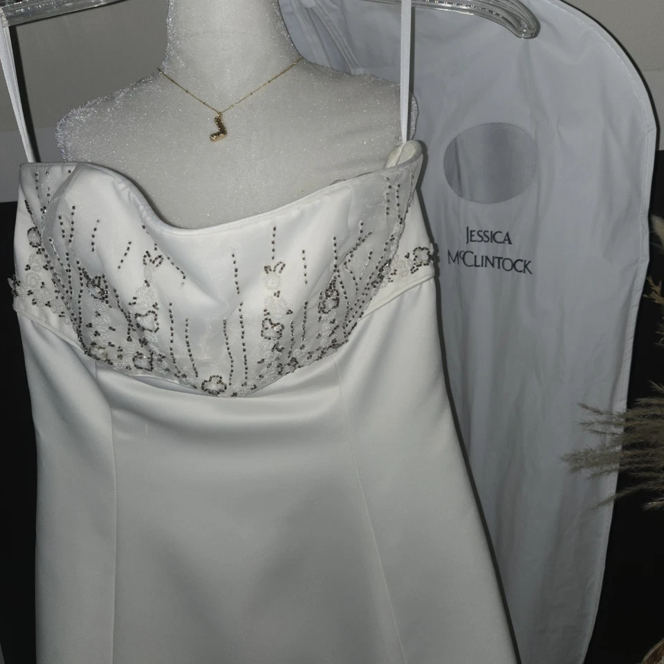 Vestido de novia Jessica McClintock talla 8 - Vestido de novia blanco satinado con cuentas EE. UU. Y2K Foto 4 de 4
