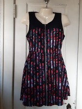Forever 21 Junior Lined Sleeveless Dress Size Medium