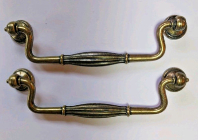 2 große antike Messing traditionelle Klappgriff Schubladengriffe 18,5 cm
