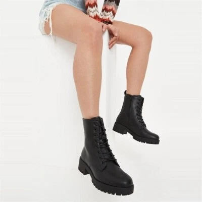 MISSGUIDED BLACK LACE UP PLATFORM ANKLE BOOTS FAUX LEATHER SIZE 6 EU 39 RRP £45
