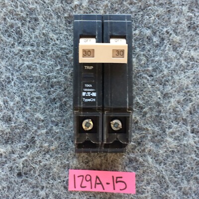 Interruttore Automatico Eaton Cutler-Hammer CHF230 30A 2 Poli &ndash; Usato In Buono Stato