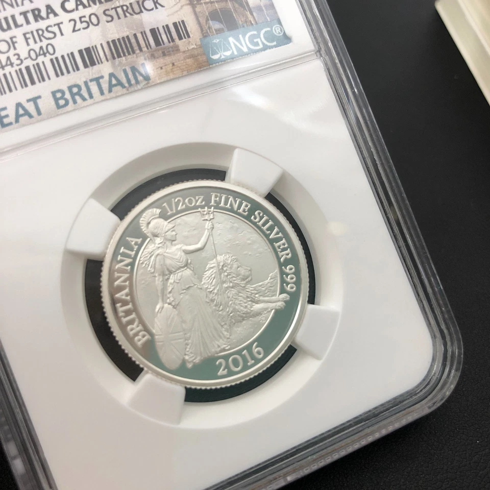 2016 Britannia 1/2Oz Silver Proof Coin S1PND NGC PF69 Ultra Cameo H1507 - Image 4 of 4