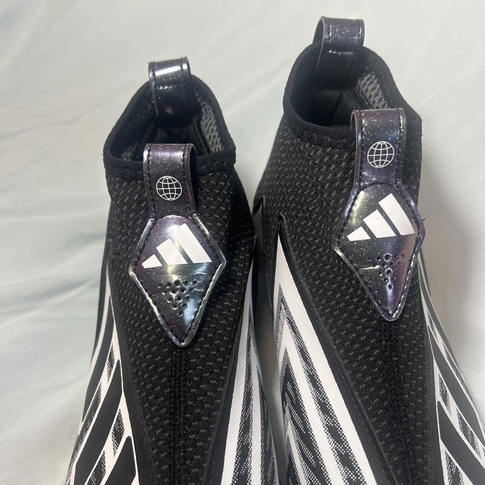 Botines de fútbol Adidas Freak talla 7 sin cordones negros blancos acolchados al tobillo para niños jóvenes Foto 2 de 4