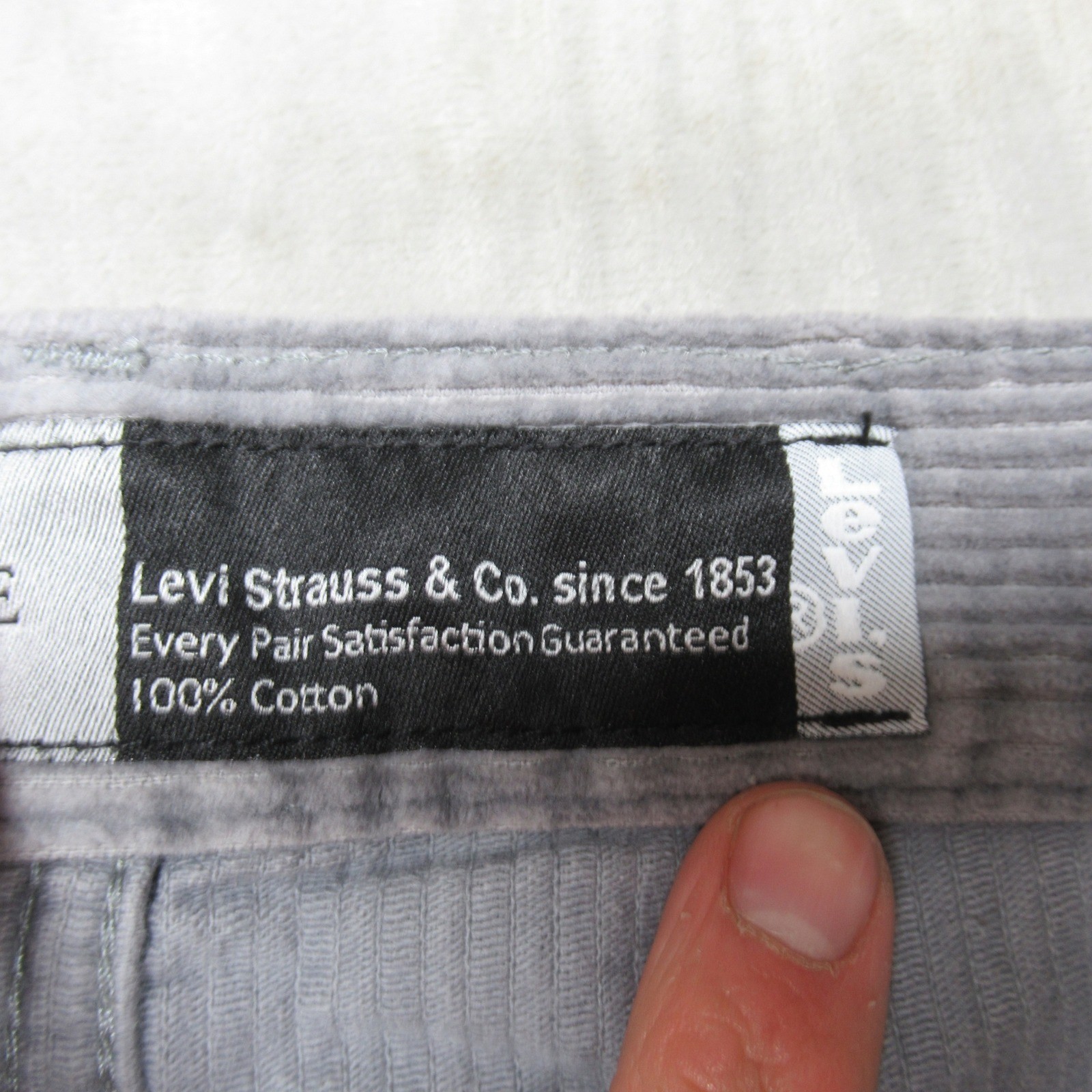 Levis Baggy Pants Mens 38x32 Grey Silver Tab Loose Fit Corduroy Straight VTG 90s thumbnail 6