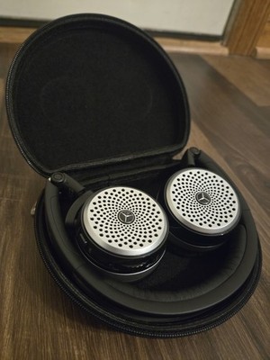 Genuine Mercedes Benz AKG P104 Wireless Headphones w/ Case