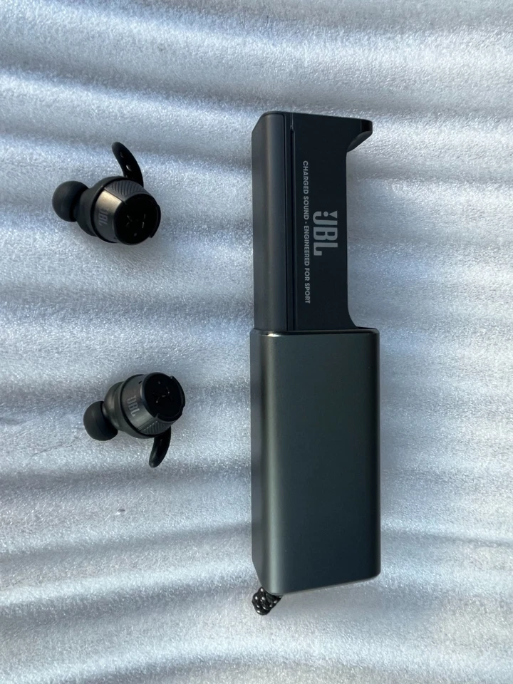 JBL Under Armour Flash X True Wireless Earbud--silver gray - Image 3 of 4