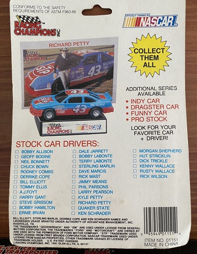 1:64 Die Cast Transporter and Matching Race Car NASCAR Phillips #66 Cale - Picture 4 of 7