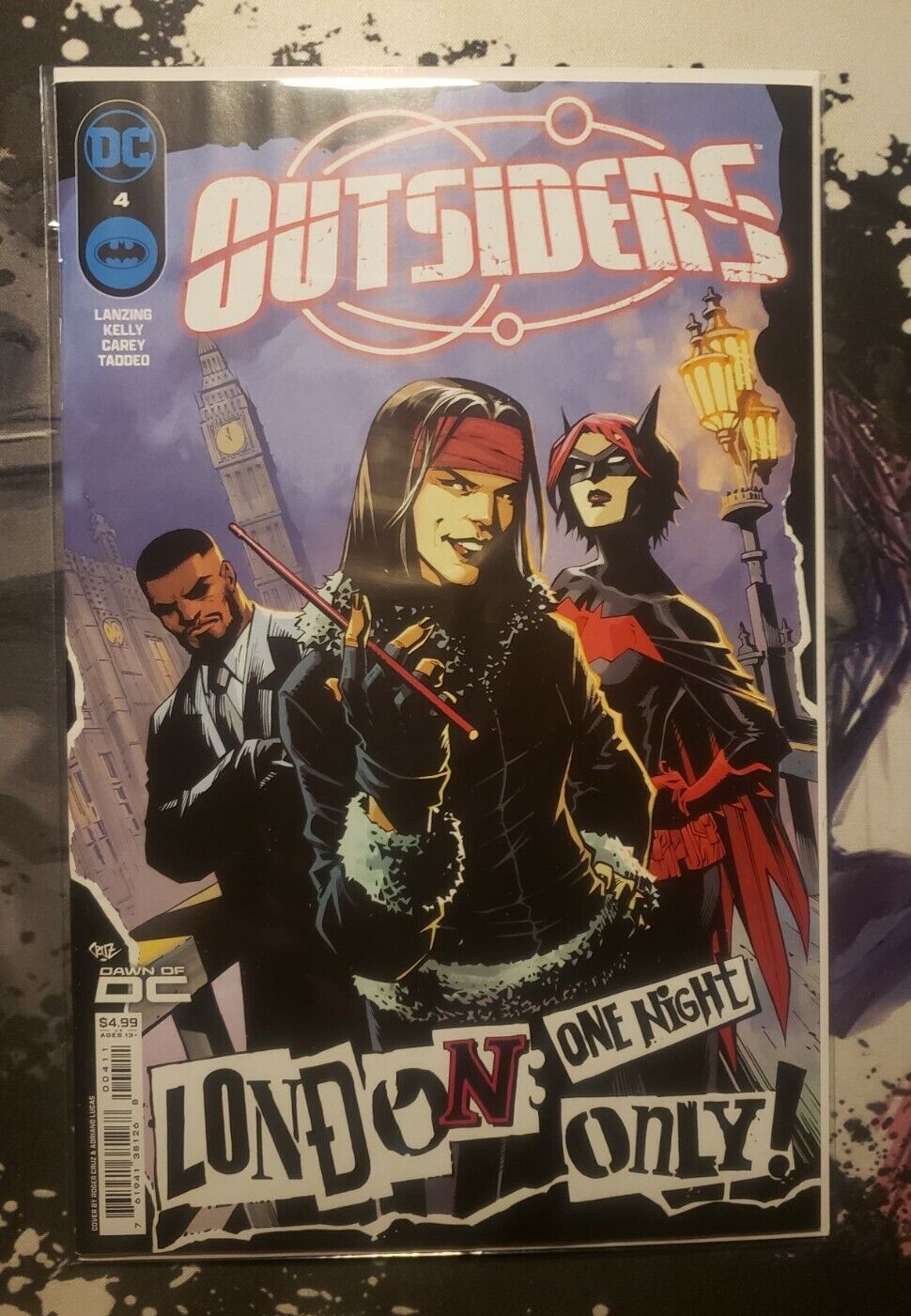 Outsiders #4 DC Comics First Printing NM