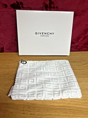 Givenchy Kosmetiktasche / Kulturbeutel weiß mit Box & Givenchy Baumwolltasche