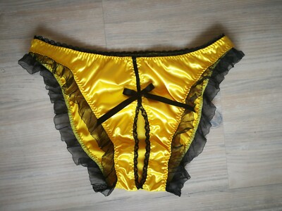 Shemale Locked In Chastity