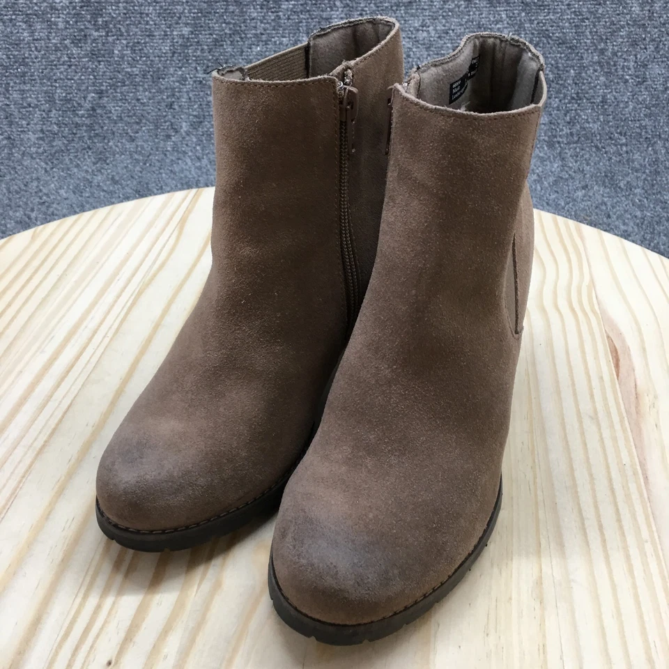 Clarks Boots Womens 7M Camelia Chelsea Booties Beige Leather Heels Zipper Casual - Image 3 of 4