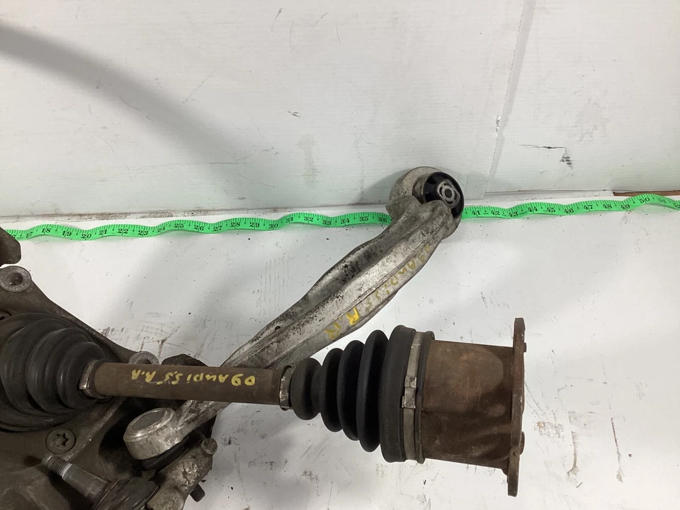 Audi S5 2008-2012 eje trasero derecho CV medio eje con eje nudillo OEM. Foto 4 de 4