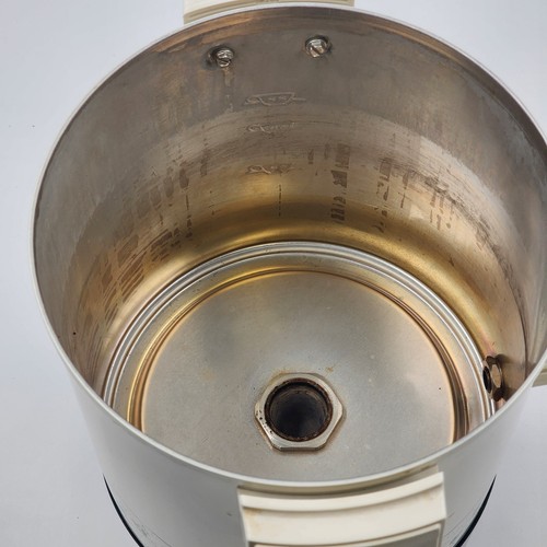 Cafetera percoladora West Bend Party Perk 12-30 tazas blanca con motivo floral - Imagen 13 de 13