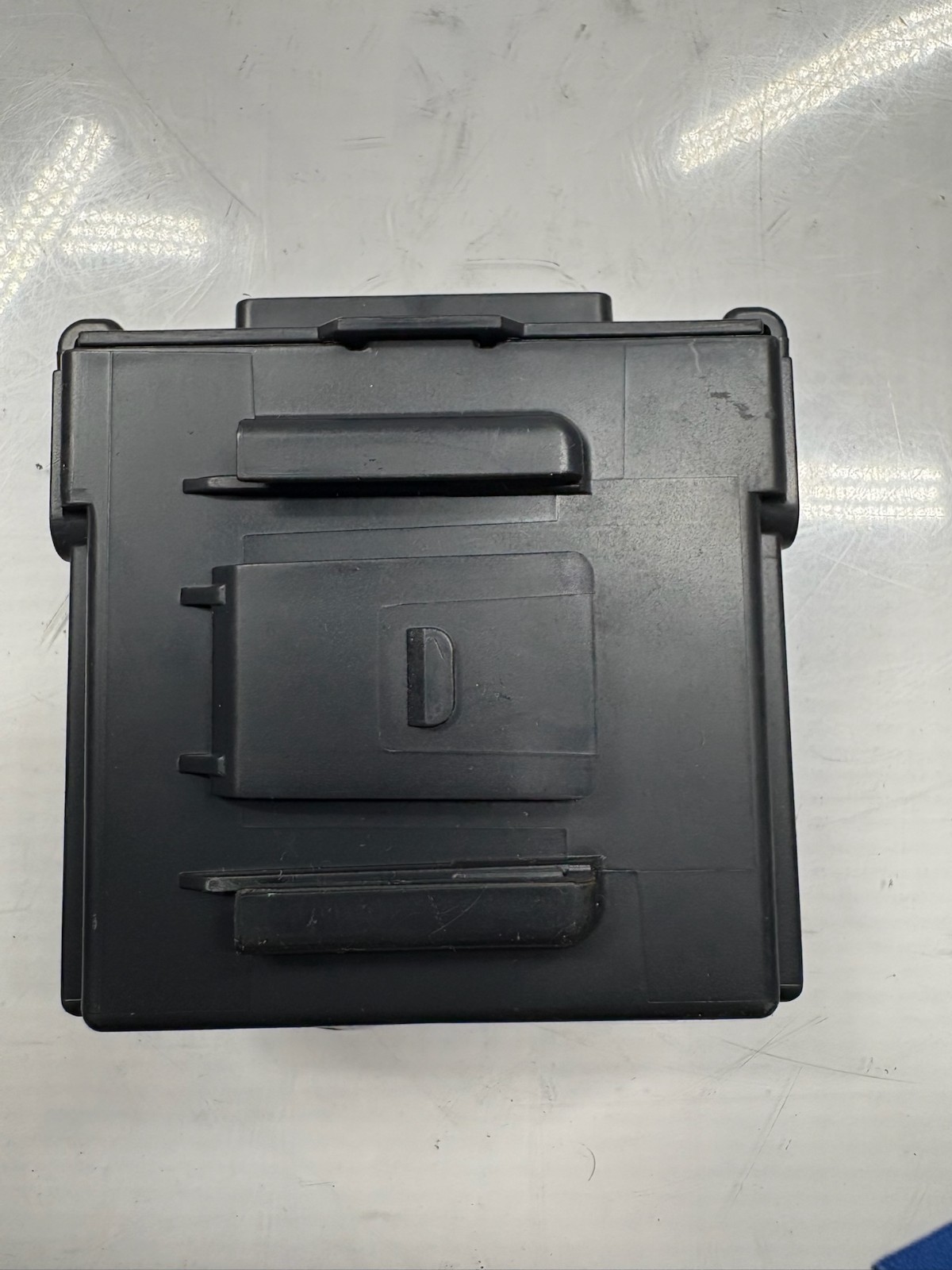 2017-2018 Infiniti Q50 IDM Control Module 476A04HL0B OEM