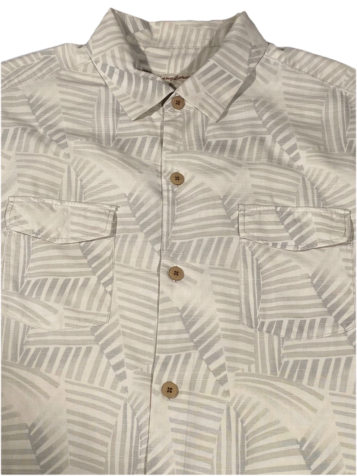 Tommy Bahama Original Fit Silk Shirt Mens XL Hawaiian Button Up Wood Buttons