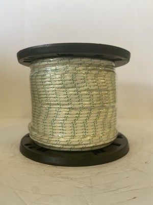 White Cable Pulling with Green Tracer 1/4  X 600 