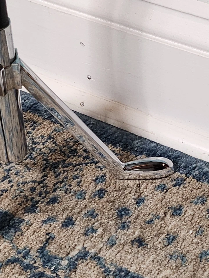 Lámpara de mesa Robert Abbey Todd 3 putters de golf de metal con forma de base 28" H 9,5" W Foto 4 de 4