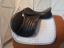 Pessoa Tomboy Jump Saddle 18" / XCH