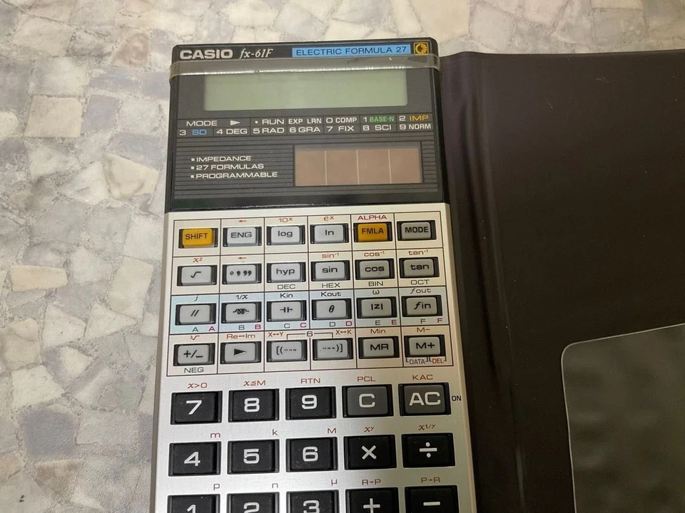 CASIO fx-61F Scientific Calculator Vintage Programmable Model Japan with Cover - Image 3 of 4