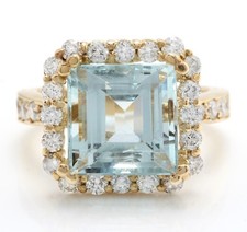 6.95 Carat Natural Blue Aquamarine and Diamonds in 14K Solid Yellow Gold Ring