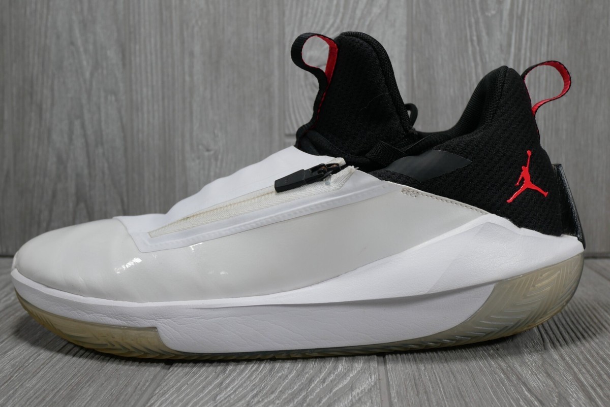 8.5/10 Great Condition)Nike Air Jordan Jumpman Hustle AQ0397 8.5/10 Great Condition)Nike Air Jordan Jumpman Hustle AQ0397