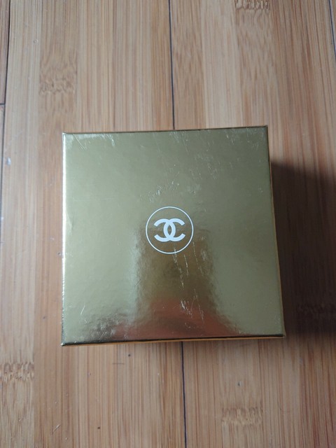 coco mademoiselle solid perfume