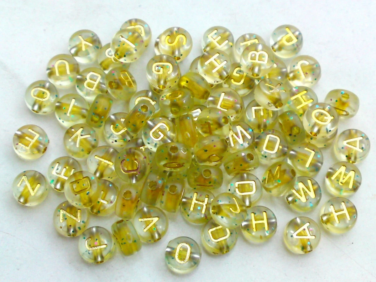 Gxadwzy 950 Stück Buchstabenwürfel 6x6mm Weiss Acryl Alphabet Spacer Perlen A-Z Und Herzperlen