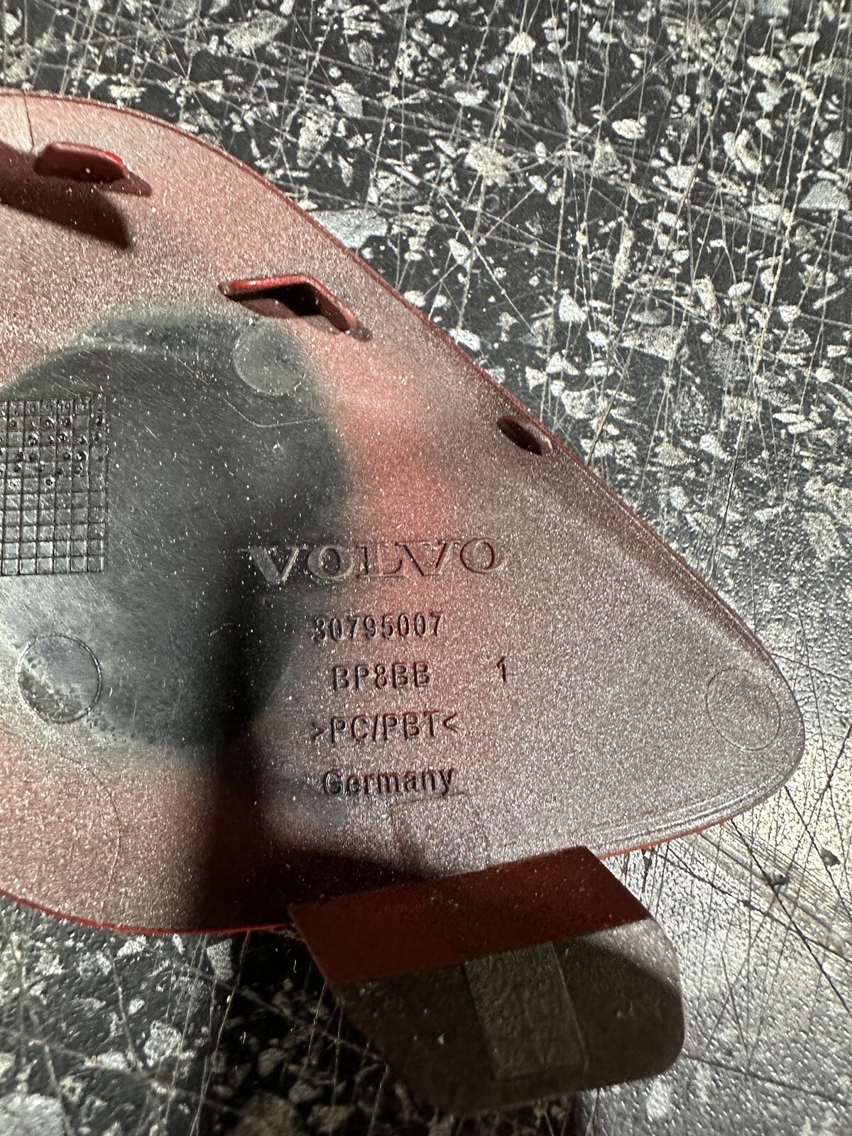Volvo S60 2011 - 2013 Tow Eye Cover In Red - 30795007 image 3