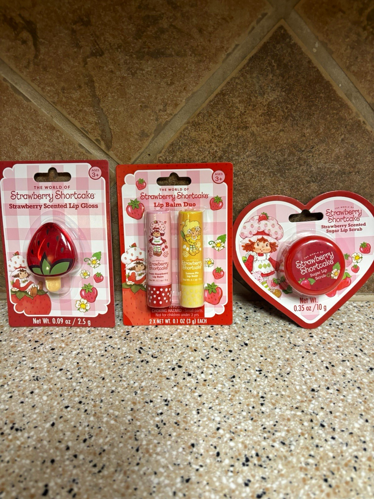 Strawberry Shortcake Strawberry Lip Gloss, Lip Balm Duo & Lip Scrub Set (4pc)