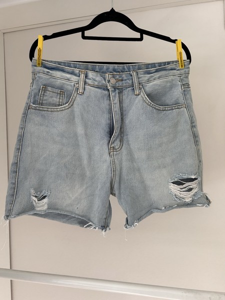 SHEIN Women’s Denim Ripped Distressed Shorts Casual High Waisted Light Wash - M