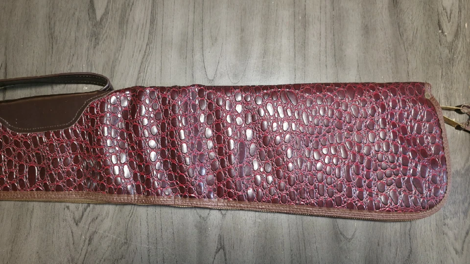 Estuche para rifle/escopeta Boyt DE COLECCIÓN 48" cuero, suave estampado de guepardo en el interior RARO Foto 4 de 4