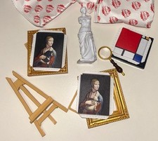 Lot of 4 Zuru Mini Brands Create Masterpieces plus a magnet and easel/crate