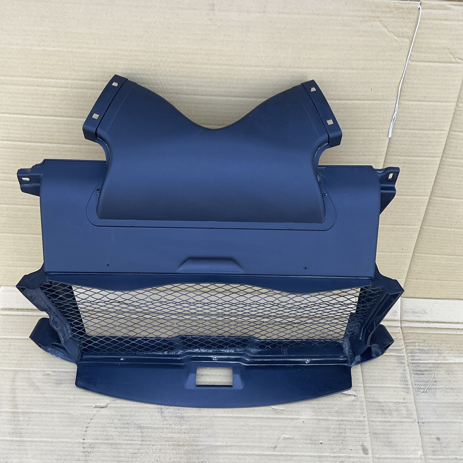 2014-2021 Maserati Quattroporte Front Engine Radiator Air Duct Support Shroud