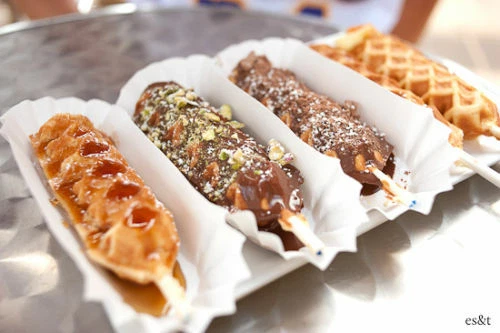 Gas and Electric options Dogs Waffles Waffle Sticks & Dutch Pancake machines - Picture 6 of 14