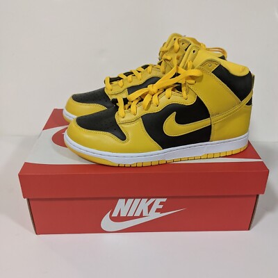 Size 9.5 - Nike Dunk High Varsity Maize