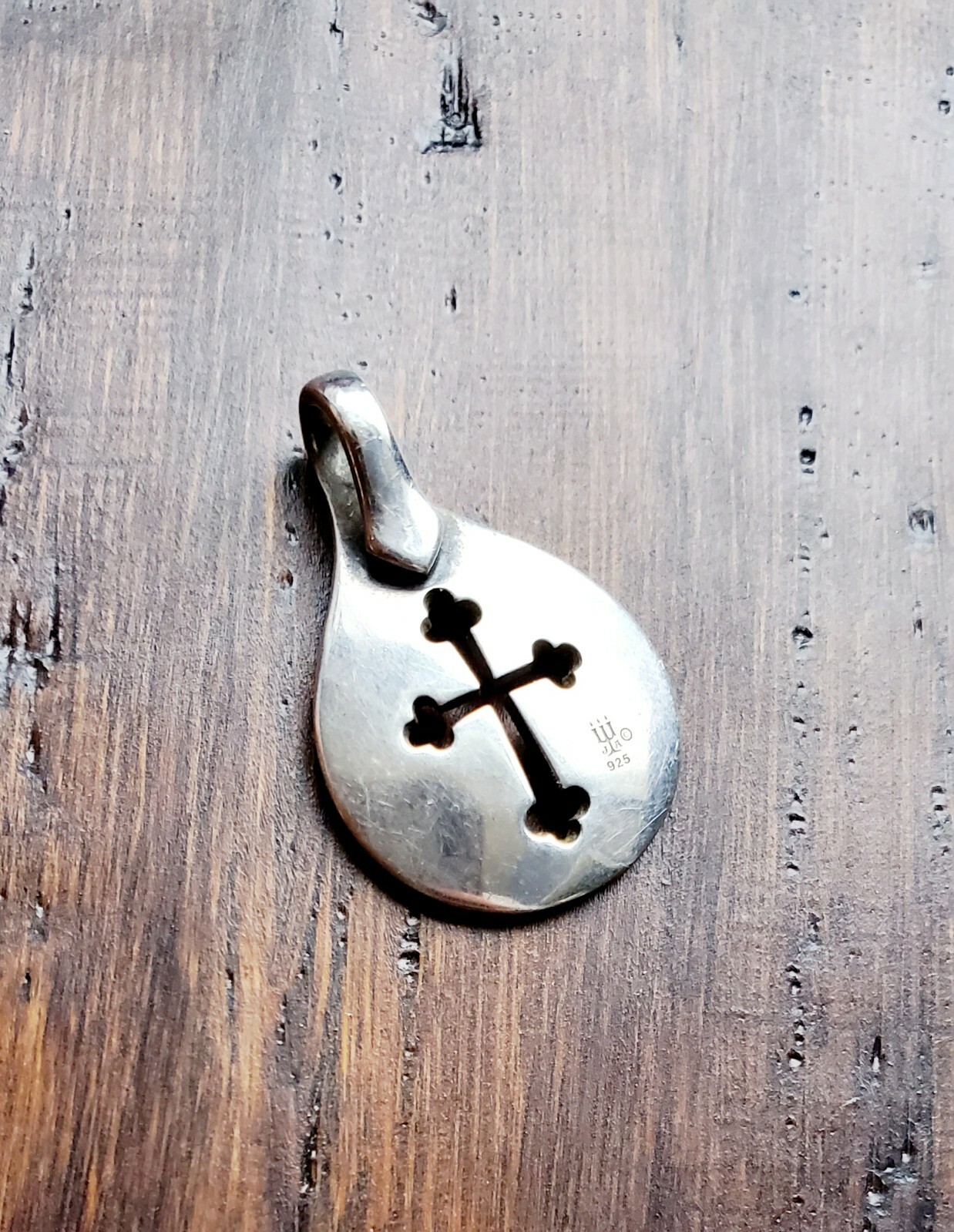 Retired james avery cross cut out very unique pendant gem