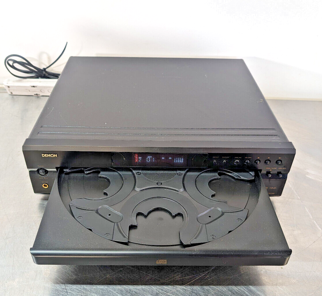 Denon DCM-290 CD Changer / Player, 5 Disc Automatic Loading System