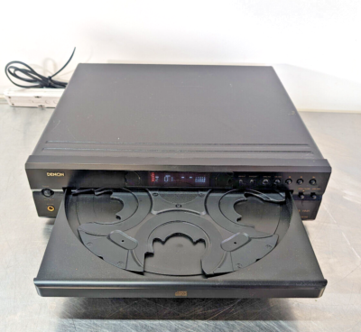 DENON MP3 WMA USB ミニコンポ Denon DCM-290 CD Changer / Player, 5 Disc Automatic Loading System