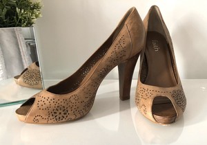 vintage peep toe shoes uk