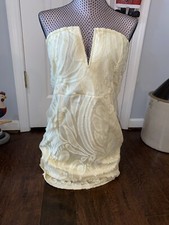 Pretty Little Thing Dress Yellow Lace NWT Sz 12 USA 