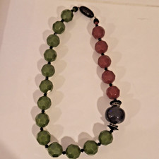 AUTHENTIC VANTAGE ITALIAN FIOCCHI STATEMENT BOLD AND CHUNKY NECKLACE