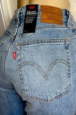 NWT Levi  s PREMIUM Ribcage Straight Button Fly BIG E jeans-Sz 28 6 x 32 NEW