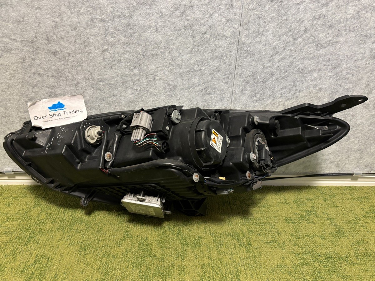Mazda Genuine Demio Mazda 2 2007-2013 HID Xenon Headlight Lamp