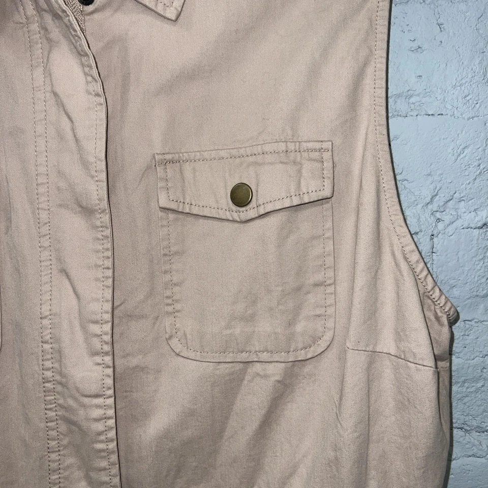 Love Tree Women’s Utility Vest Size Large Blush Drawstring Zip Button Pockets - Image 3 of 4