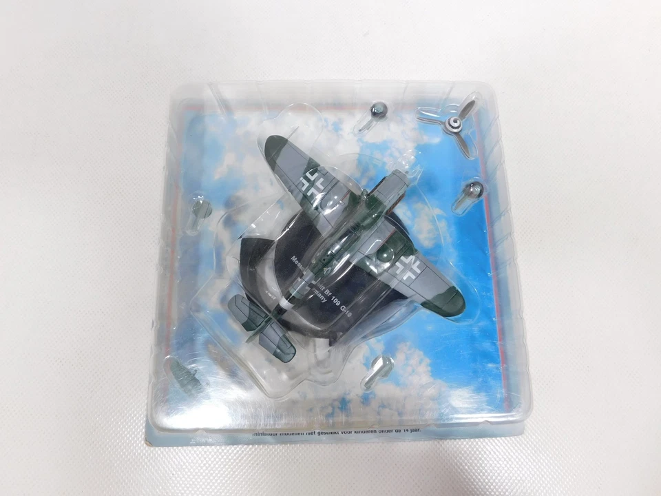 DZ240-0.5# Atlas 1:72 Model Messerschmitt Bf 109 G-10 Mint Box Unopened - Image 4 of 4